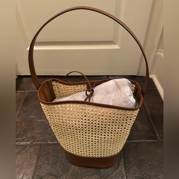 J. Crew Berkeley Bucket Tan and Brown Woven Shoulder Bag - Picture 7 of 8